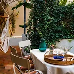 Lejlighed Pool & Garden In The Heart Of *