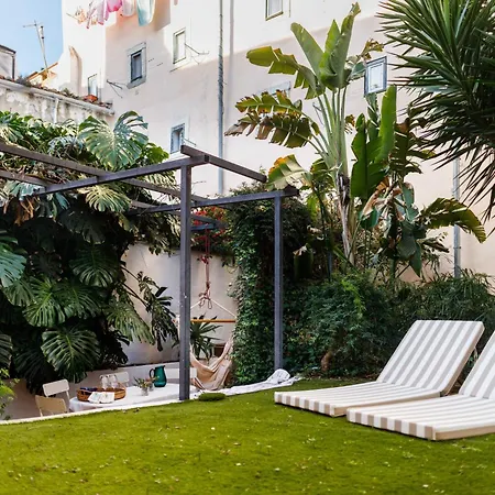Apartament Pool & Garden In The Heart Of *