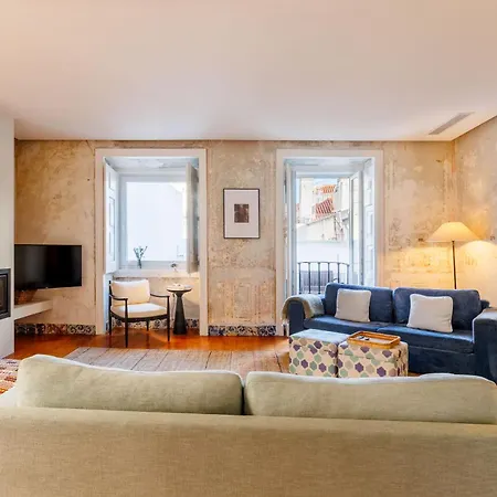 Apartament Pool & Garden In The Heart Of