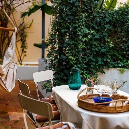 Apartament Pool & Garden In The Heart Of *