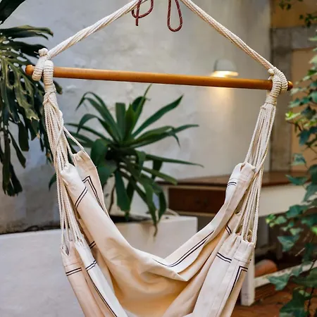 Apartment Pool & Garden In The Heart Of