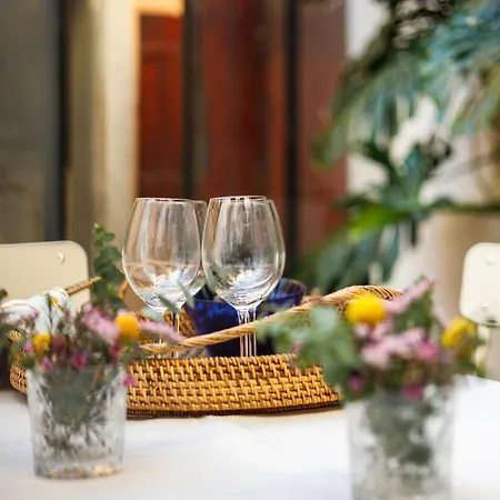 Daire Pool & Garden In The Heart Of